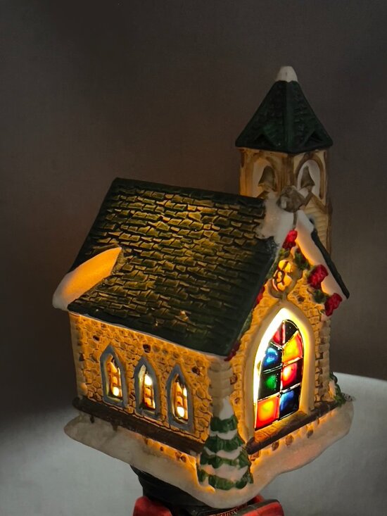 Cobblestone Corners Country Church Ceramic Christmas Village Holiday Decor Y2K - Picture 9 of 16